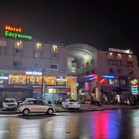 Hotel Easy Retreat Vapi Exterior photo